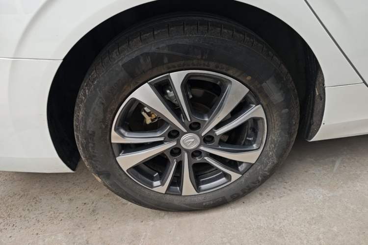Used CHANGAN Eado 2024 PLUS Blue Whale NE 1.4T GDI DCT High-Energy Edition Right Rear Wheel Hub