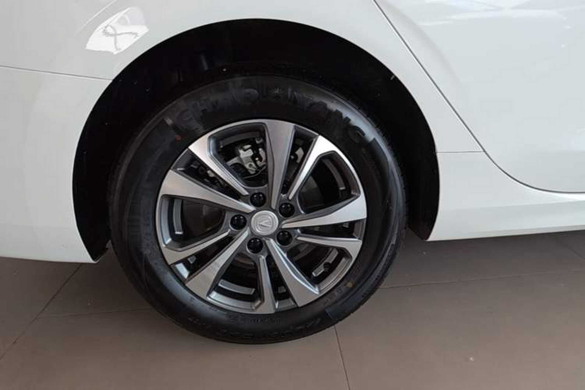 Used CHANGAN Eado 2024 PLUS Blue Whale NE 1.4T GDI DCT High-Energy Edition Right Rear Wheel Hub