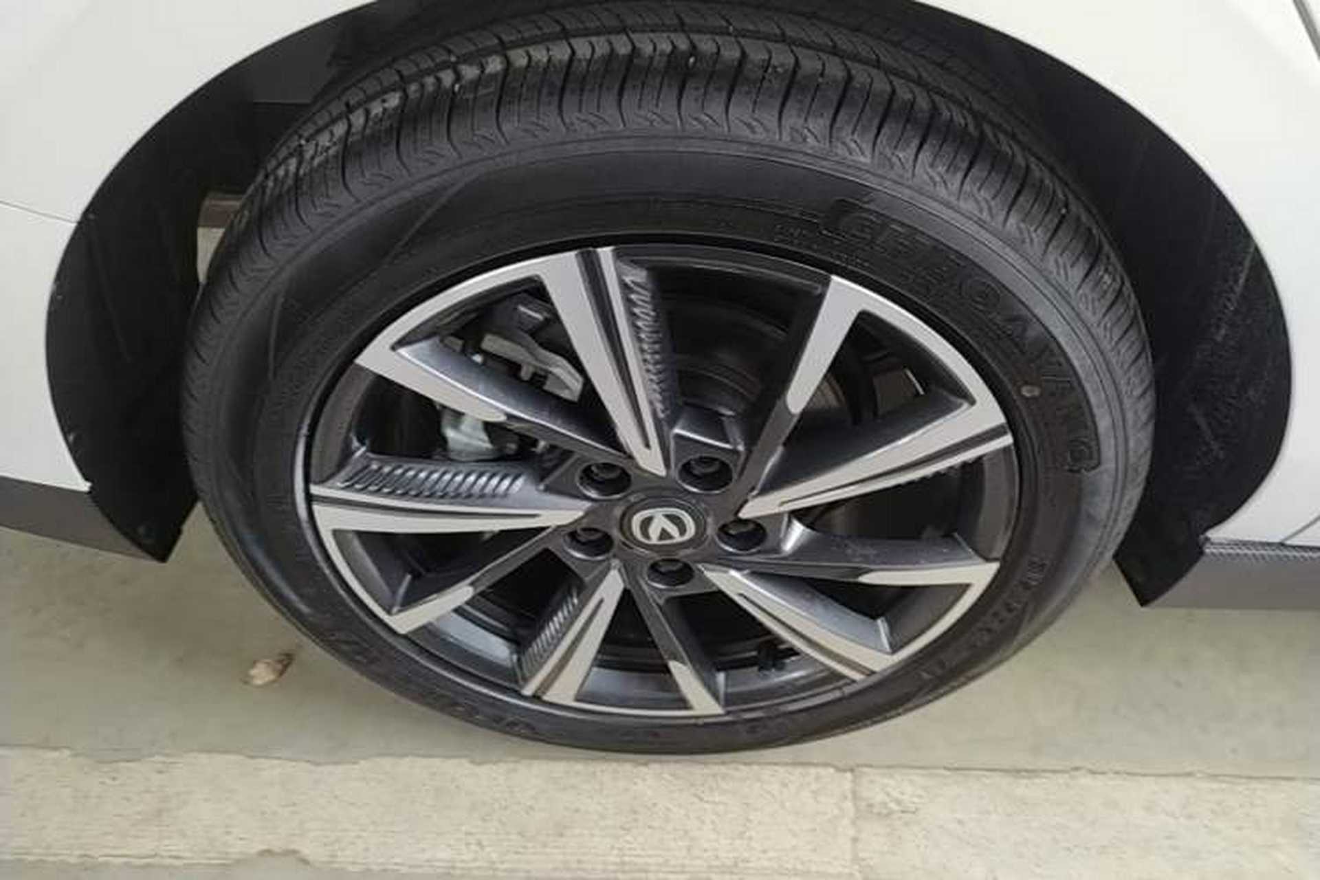 Used CHANGAN Eado 2024 1.5T GDI Automatic Prestige Edition Right Rear Wheel Hub