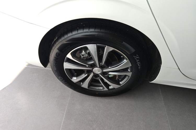 Used CHANGAN Eado 2024 PLUS Blue Whale NE 1.4T GDI DCT High-Energy Edition Right Rear Wheel Hub