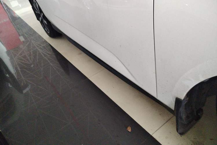 Used CHANGAN Eado 2024 1.5T GDI Automatic Prestige Edition Right Side Sill