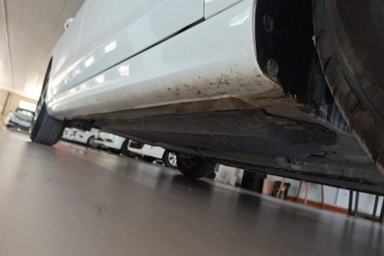 Used CHANGAN Eado 2024 PLUS Blue Whale NE 1.4T GDI DCT High-Energy Edition Right Side Sill