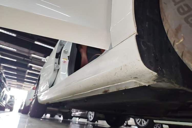 Used CHANGAN Eado 2024 PLUS Blue Whale NE 1.4T GDI DCT High-Energy Edition Right Side Sill