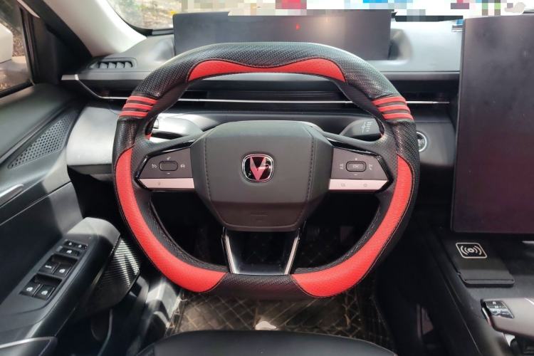 Used CHANGAN Eado 2024 1.5T GDI Automatic Prestige Edition Steering Wheel