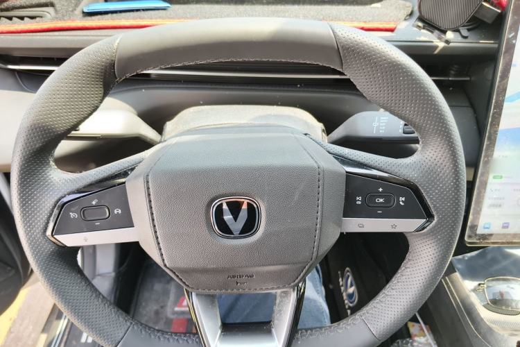 Used CHANGAN Eado 2024 1.5T GDI Automatic Enjoyment Edition Steering Wheel