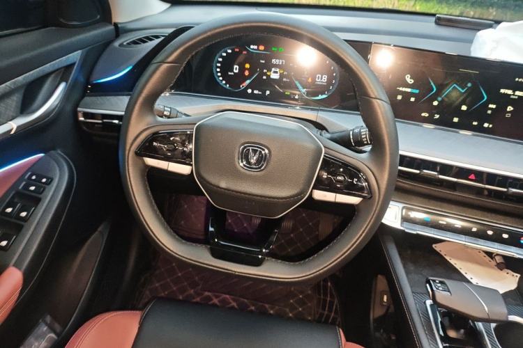 Used CHANGAN Eado 2024 PLUS Blue Whale NE 1.4T GDI DCT High-Energy Edition Steering Wheel