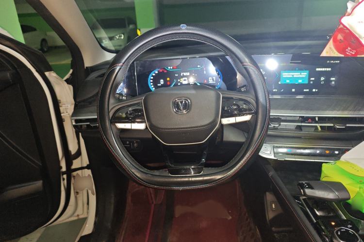 Used CHANGAN Eado 2024 PLUS Blue Whale NE 1.4T GDI DCT High-Energy Edition Steering Wheel
