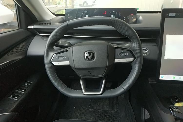 Used CHANGAN Eado 2024 1.5T GDI Automatic Prestige Edition Steering Wheel