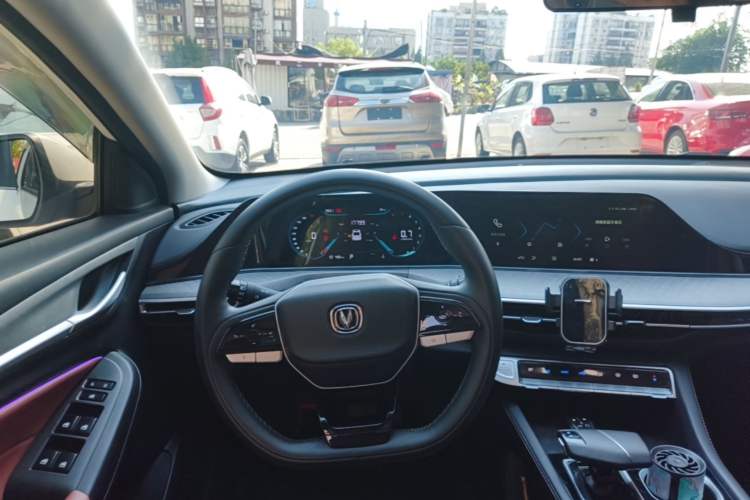 Used CHANGAN Eado 2024 PLUS Blue Whale NE 1.4T GDI DCT High-Energy Edition Steering Wheel
