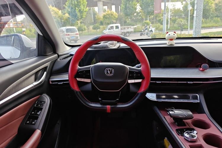 Used CHANGAN Eado 2024 PLUS Blue Whale NE 1.4T GDI DCT High-Energy Edition Steering Wheel