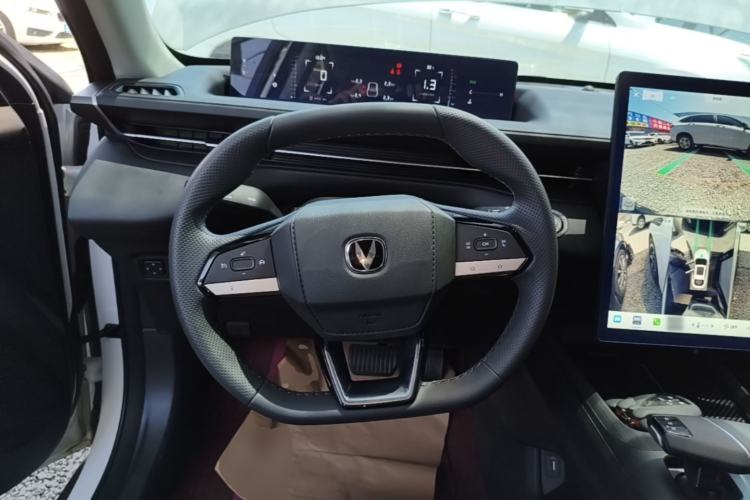 Used CHANGAN Eado 2024 1.5T GDI Automatic Enjoyment Edition Steering Wheel