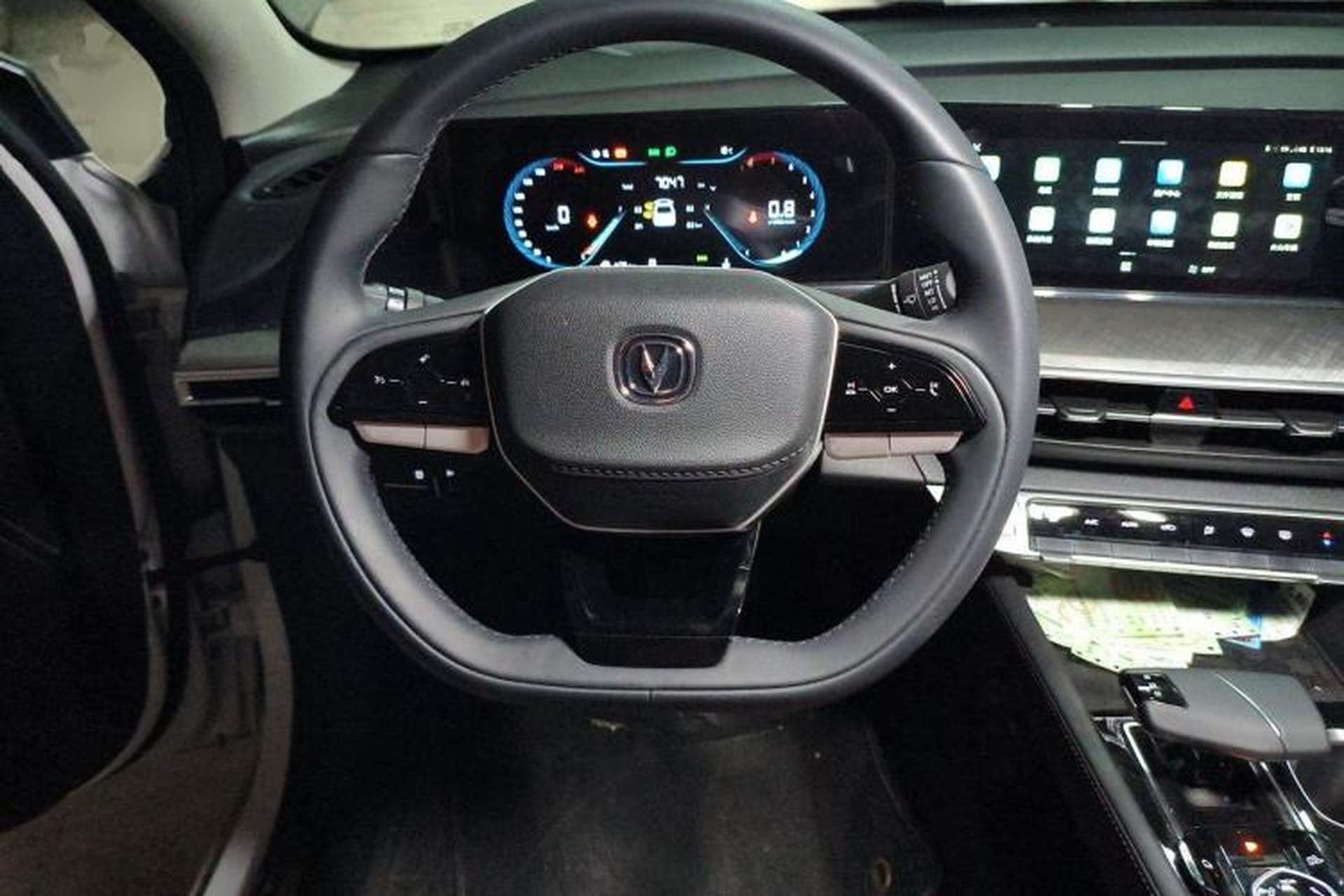 Used CHANGAN Eado 2024 PLUS Blue Whale NE 1.4T GDI DCT High-Energy Edition Steering Wheel