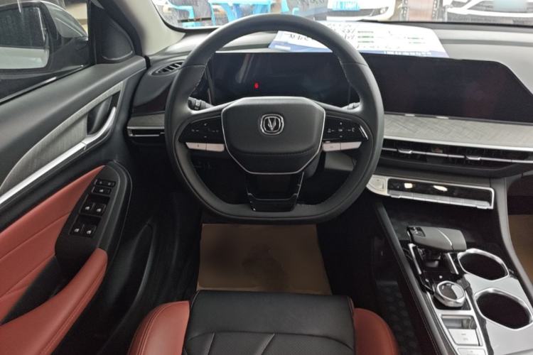 Used CHANGAN Eado 2024 PLUS Blue Whale NE 1.4T GDI DCT High-Energy Edition Steering Wheel