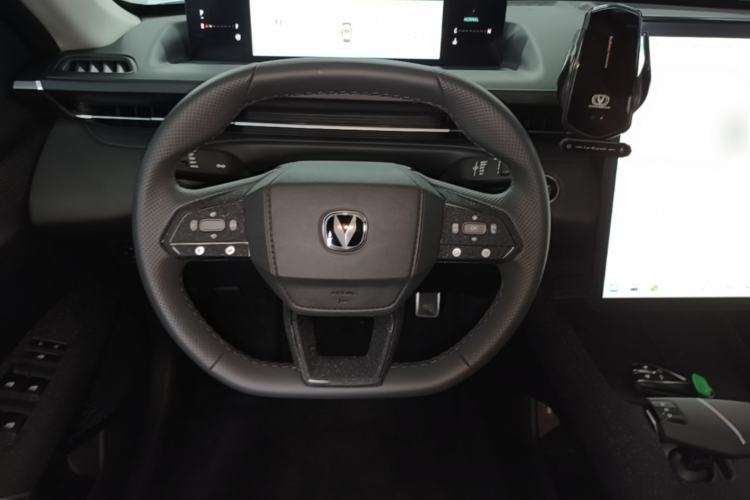 Used CHANGAN Eado 2024 1.5T GDI Automatic Flagship Edition Steering Wheel