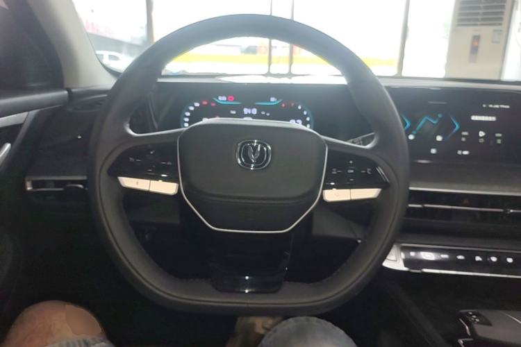 Used CHANGAN Eado 2024 PLUS Blue Whale NE 1.4T GDI DCT High-Energy Edition Steering Wheel