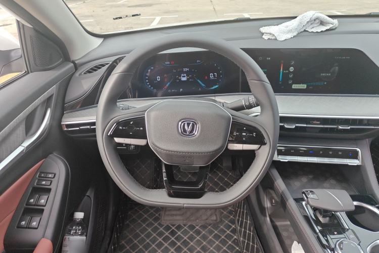 Used CHANGAN Eado 2024 PLUS Blue Whale NE 1.4T GDI DCT High-Energy Edition Steering Wheel