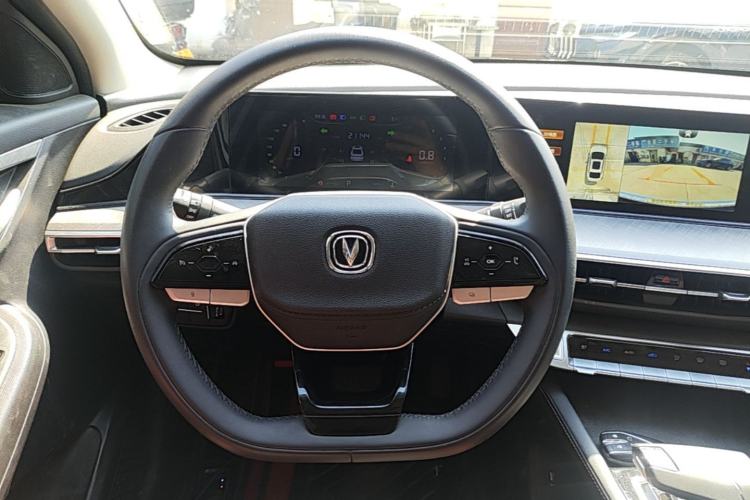 Used CHANGAN Eado 2024 PLUS Blue Whale NE 1.4T GDI DCT High-Energy Edition Steering Wheel
