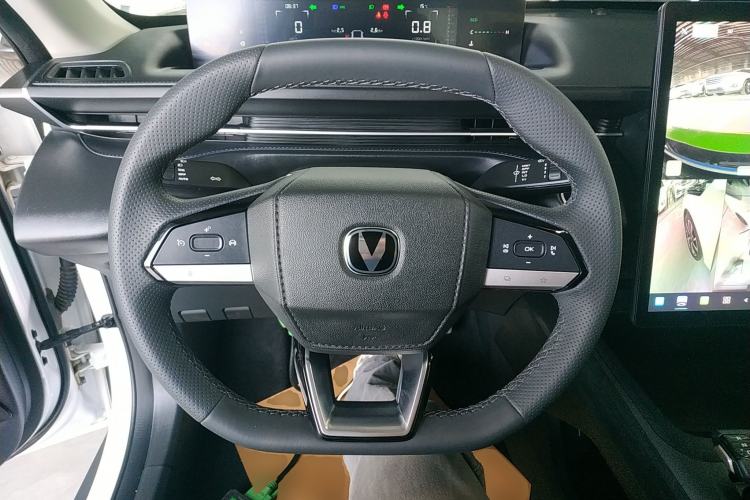 Used CHANGAN Eado 2024 1.5T GDI Automatic Prestige Edition Steering Wheel