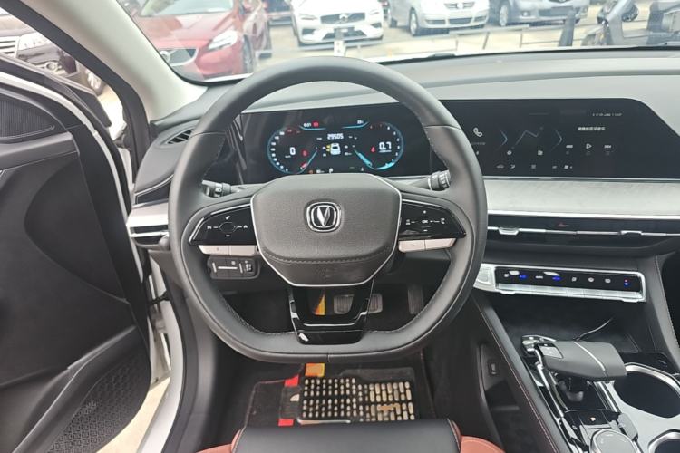 Used CHANGAN Eado 2024 PLUS Blue Whale NE 1.4T GDI DCT High-Energy Edition Steering Wheel