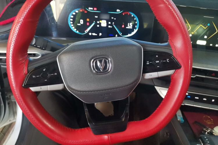 Used CHANGAN Eado 2024 PLUS Blue Whale NE 1.4T GDI DCT High-Energy Edition Steering Wheel