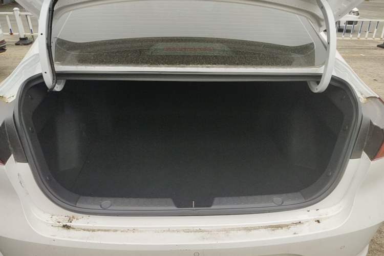 Used CHANGAN Eado 2024 PLUS Blue Whale NE 1.4T GDI DCT High-Energy Edition Trunk