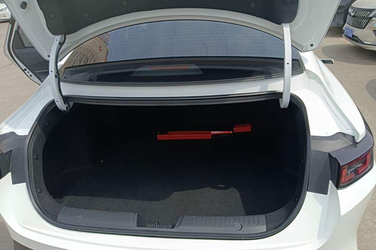 Used CHANGAN Eado 2024 1.5T GDI Automatic Prestige Edition Trunk