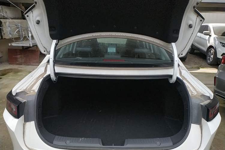 Used CHANGAN Eado 2024 1.5T GDI Automatic Prestige Edition Trunk
