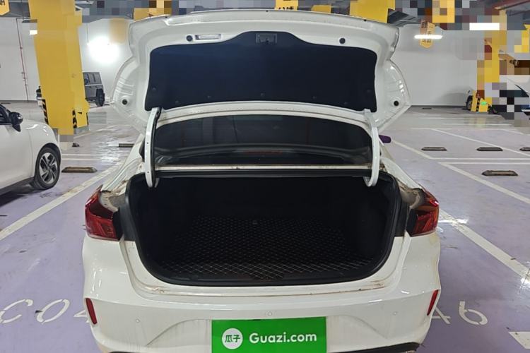 Used CHANGAN Eado 2024 PLUS Blue Whale NE 1.4T GDI DCT High-Energy Edition Trunk