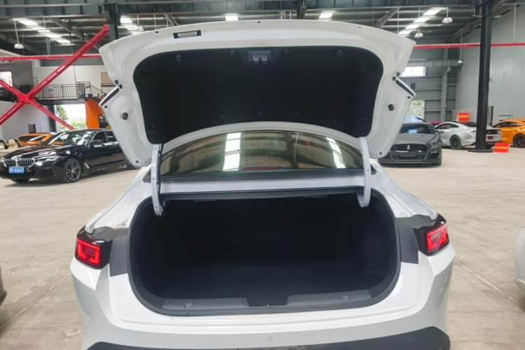 Used CHANGAN Eado 2024 1.5T GDI Automatic Enjoyment Edition Trunk