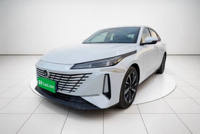 Gebrauchter CHANGAN Eado 2024 1.5T GDI Automatic Prestige Edition