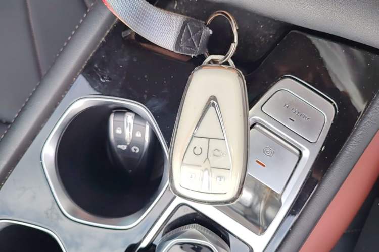Used CHANGAN Eado 2024 PLUS Blue Whale NE 1.4T GDI DCT High-Energy Edition Vehicle Key