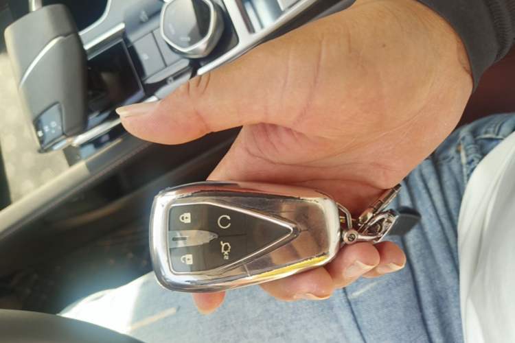 Used CHANGAN Eado 2024 PLUS Blue Whale NE 1.4T GDI DCT High-Energy Edition Vehicle Key