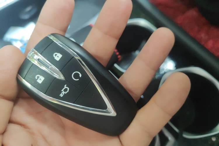 Used CHANGAN Eado 2024 PLUS Blue Whale NE 1.4T GDI DCT High-Energy Edition Vehicle Key