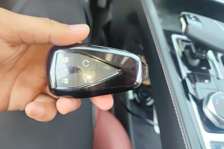 Used CHANGAN Eado 2024 PLUS Blue Whale NE 1.4T GDI DCT High-Energy Edition Vehicle Key