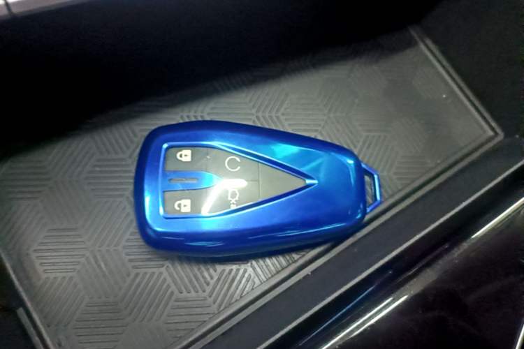 Used CHANGAN Eado 2024 PLUS Blue Whale NE 1.4T GDI DCT High-Energy Edition Vehicle Key