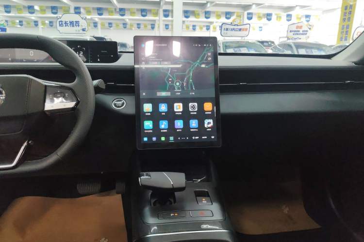 Used CHANGAN Eado 2025 Blue Whale 1.5T 500Bar Prestige Model Audio And AC Panel