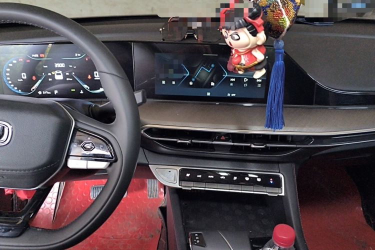 Used CHANGAN Eado 2025 PLUS 1.4T Dual-Clutch High-Energy Version Audio And AC Panel