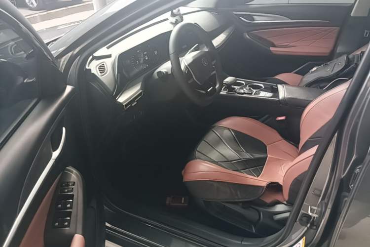 Used CHANGAN Eado 2025 PLUS 1.4T Dual-Clutch High-Energy Version Driver Seat