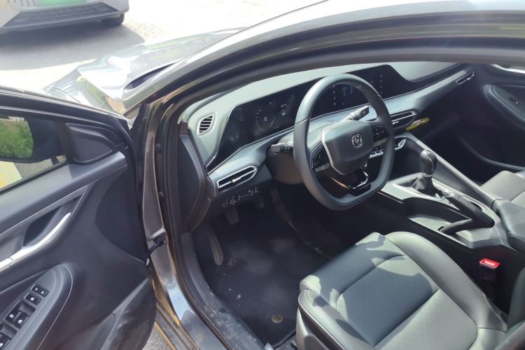 Used CHANGAN Eado 2025 PLUS 1.5L Manual Luxury Edition Driver Seat