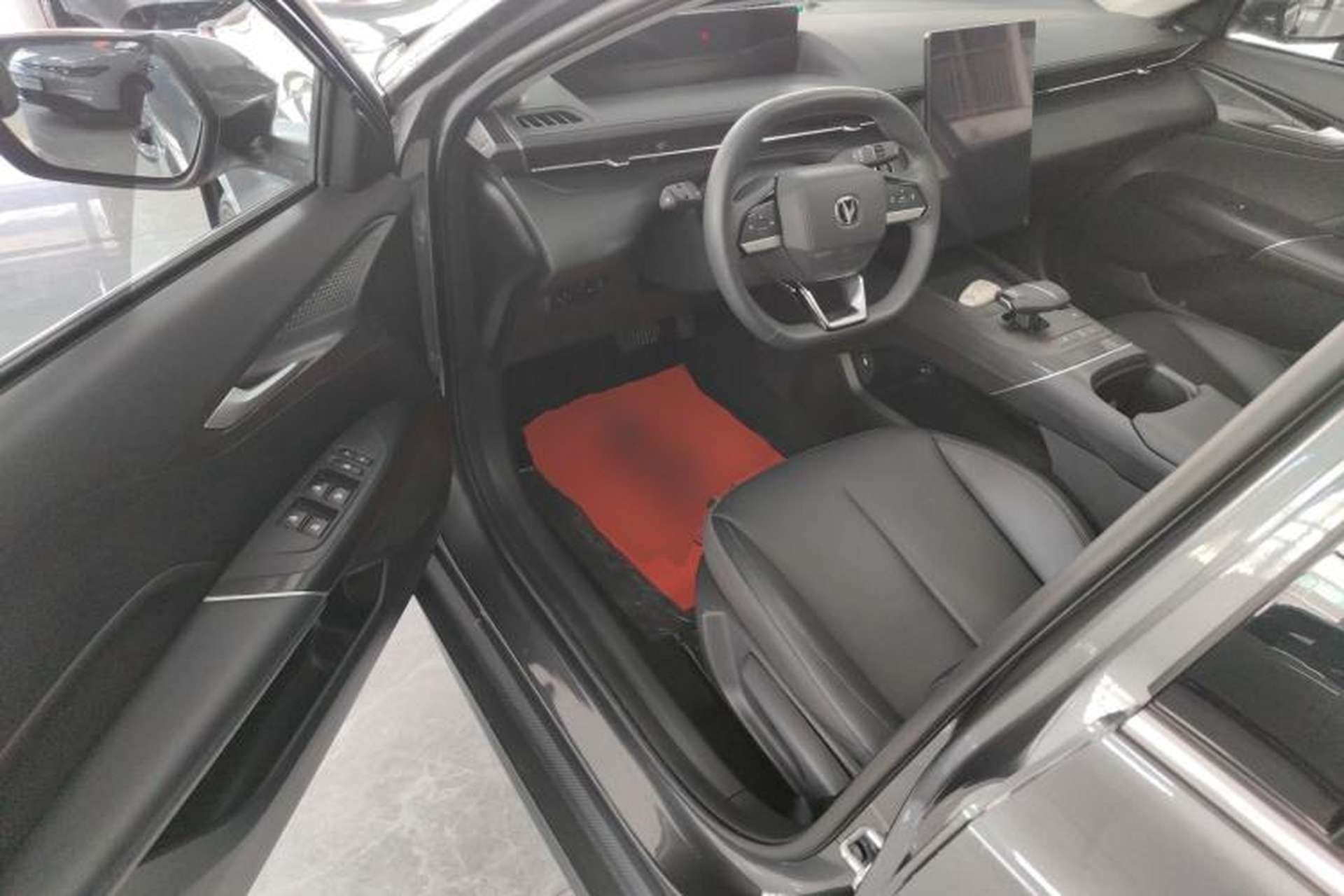 Used CHANGAN Eado 2025 Blue Whale 1.5T 500Bar Prestige Model Driver Seat