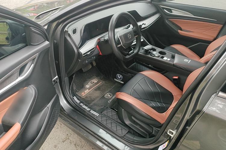 Used CHANGAN Eado 2025 PLUS 1.4T Dual-Clutch High-Energy Version Driver Seat