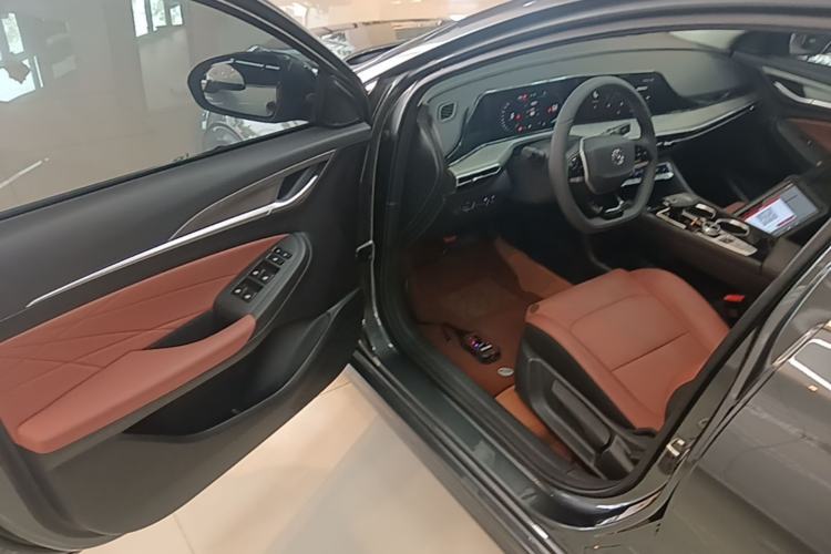 Used CHANGAN Eado 2025 PLUS 1.4T Dual-Clutch High-Energy Version Driver Seat