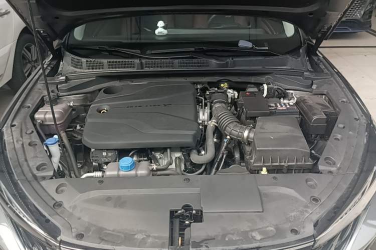Used CHANGAN Eado 2025 PLUS 1.4T Dual-Clutch High-Energy Version Engine Bay