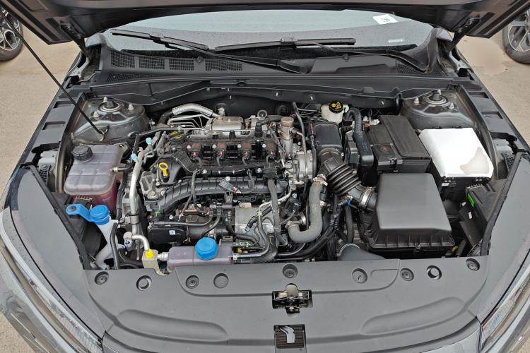 Used CHANGAN Eado 2025 Blue Whale 1.5T 500Bar Prestige Model Engine Bay