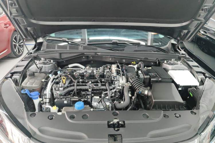 Used CHANGAN Eado 2025 Blue Whale 1.5T 500Bar Prestige Model Engine Bay