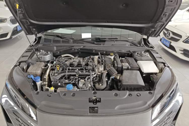 Used CHANGAN Eado 2025 Blue Whale 1.5T 500Bar Prestige Model Engine Bay