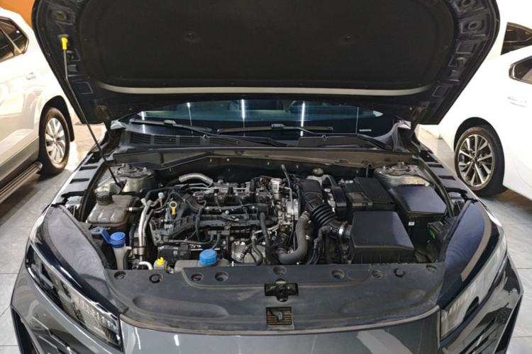 Used CHANGAN Eado 2025 Blue Whale 1.5T High-Energy Edition Engine Bay