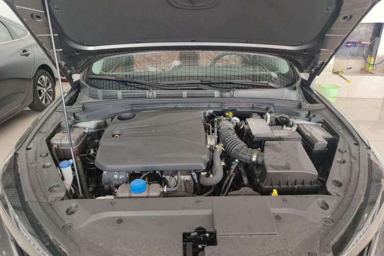 Used CHANGAN Eado 2025 PLUS 1.4T Dual-Clutch High-Energy Version Engine Bay
