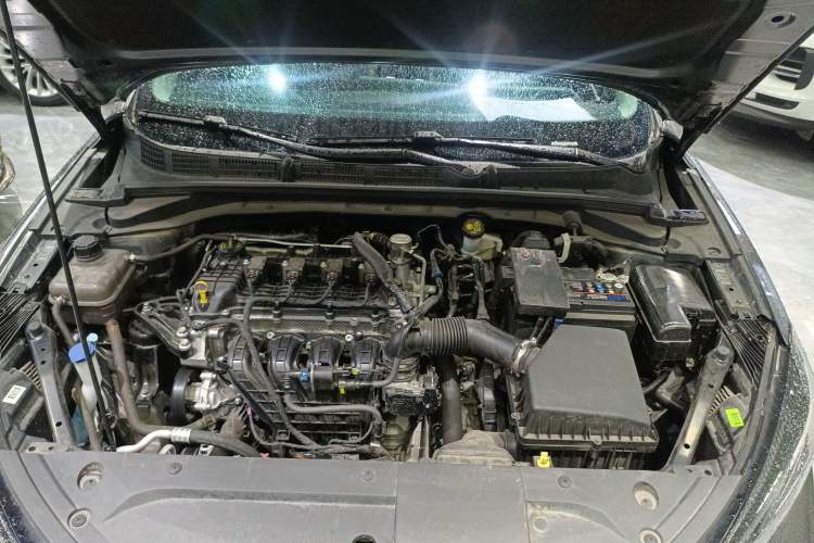 Used CHANGAN Eado 2025 PLUS 1.5L Manual Luxury Edition Engine Bay