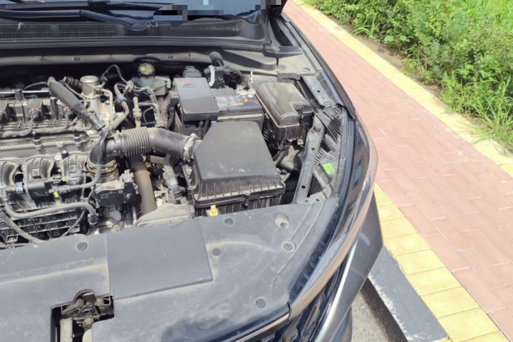 Used CHANGAN Eado 2025 PLUS 1.5L Manual Luxury Edition Engine Bay Left